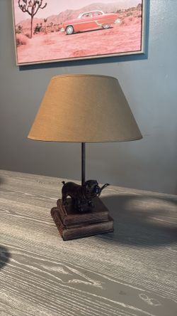 Bulldog lamp