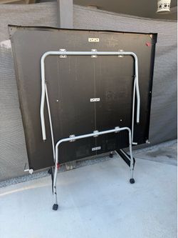 Ping pong table