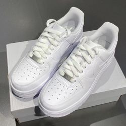 Nike Air Force 1 Women's Sneakers Size 8.5