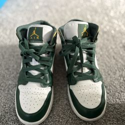 Air Jordan 1 Mid Green/White (Size 5.5Y) – $50 youth shoes