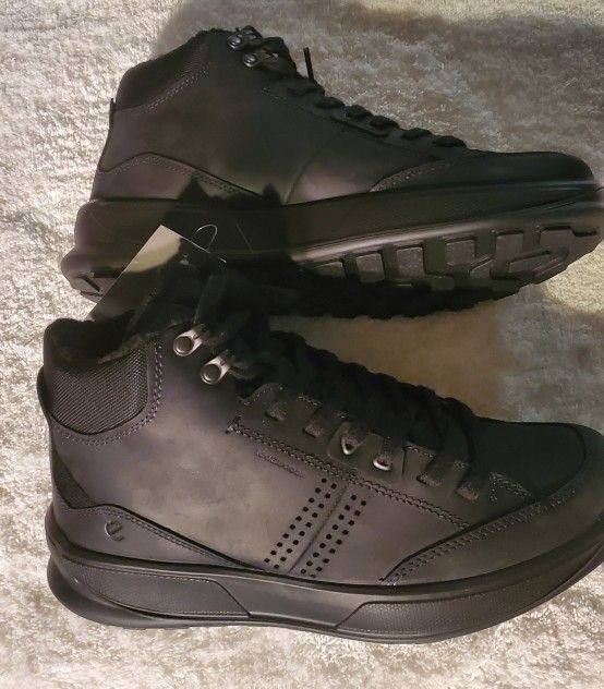 Ecco Boots With Fur Lining