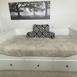 HEMNES Daybed with 3 drawers