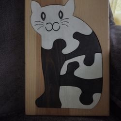 Wood Cat Puzzle / Hand Crafted 