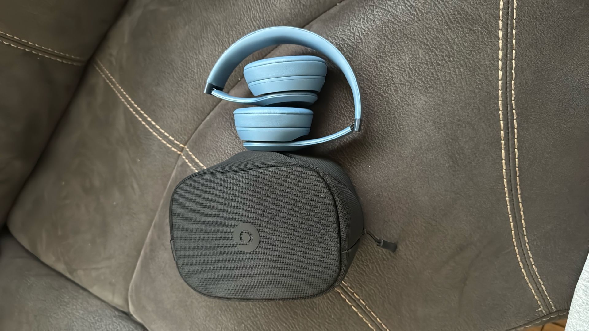 Beats Solo 4 