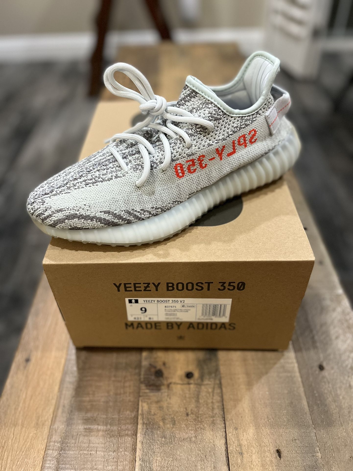 ( Size 9 ) Adidas Yeezy 350 v2, Blue Tint