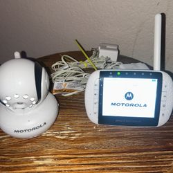 Motorola MBP34BU Wireless Video Baby Monitor w/Power Adapters