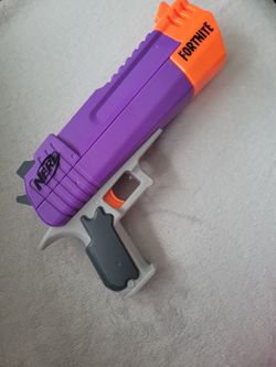 Nerf FORTNITE .. Like New,  Great Condition 