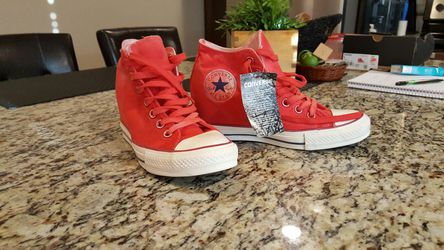 Chuck Taylor All Star Wedge for Sale in Tampa, FL - OfferUp