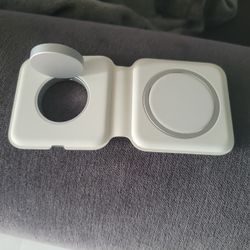 Apple Dual Charger