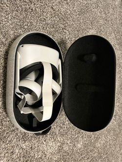 Meta quest 2 512gb with travel case