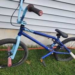 multiple vintage and   bmx bikes and more ross Vista schwinn  gt haro