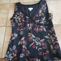 Ann Taylor Loft Women's Size 10 Red Flower Blouse
