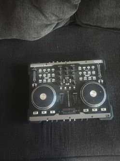 DJ turn table