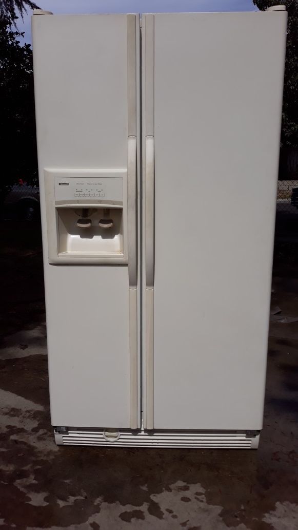 Kenmore 25 Cu. Ft. Refrigerator