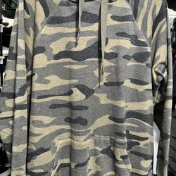 Women’s Hooded Sweatshirt 