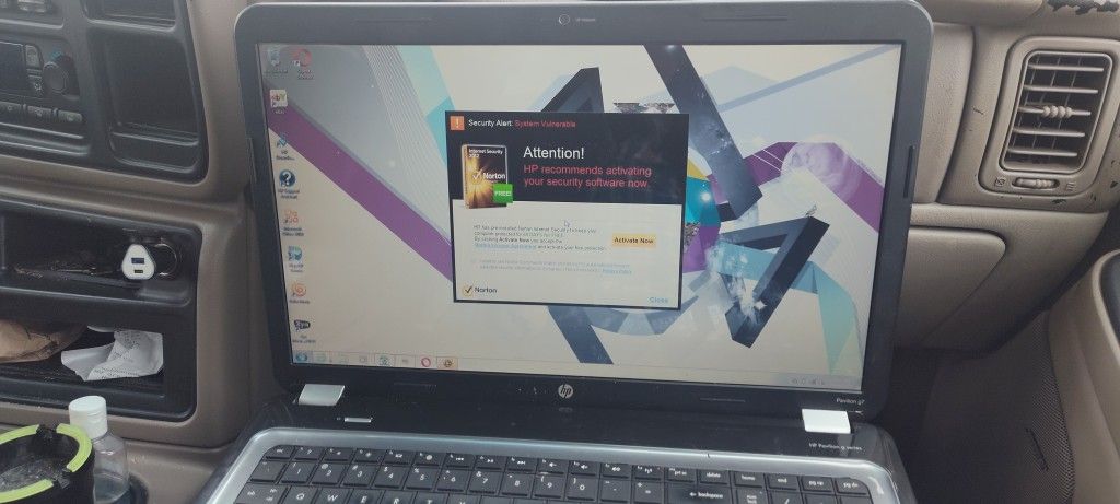 HP Windows 7 Quad Core AMD RADEON GRAPHICS