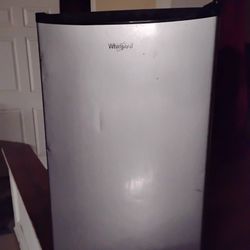 Whirlpool Mini Fridge (Cash Or Cash App Only)