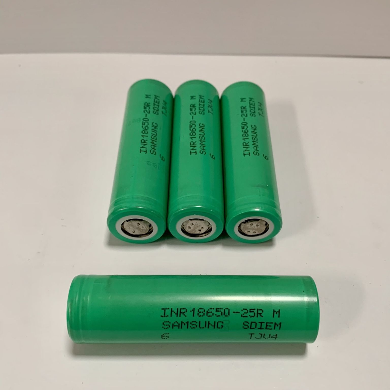 Samsung 18650 Lithium Ion Battery 18650-25R