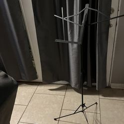 Music Notes Holder $15