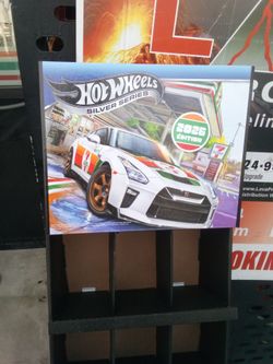 Hot Wheels Hot wheel shipping display 7-Eleven edition