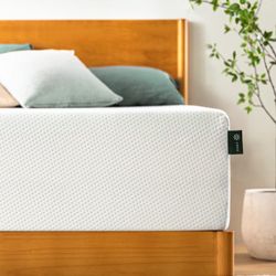 Zinus Memory Foam Mattress Queen Size
