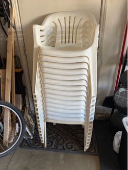 14 Stackable chairs