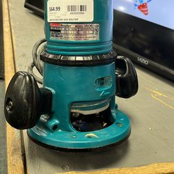 A(contact info removed)4 Makita Router 