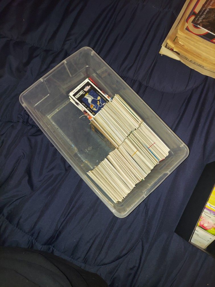 “Huge Lot of 400+ Baseball & Sports Cards – Vintage to Modern – Great Deal!”
