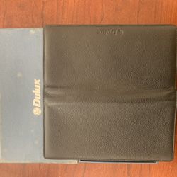Dulux Wallet