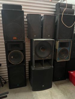 Dj equipment