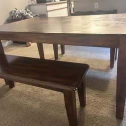 Dining room table 2 Benches 
