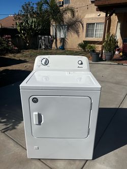 Amana Dryer gas heavy duty super capacity good condition delivery and installation available