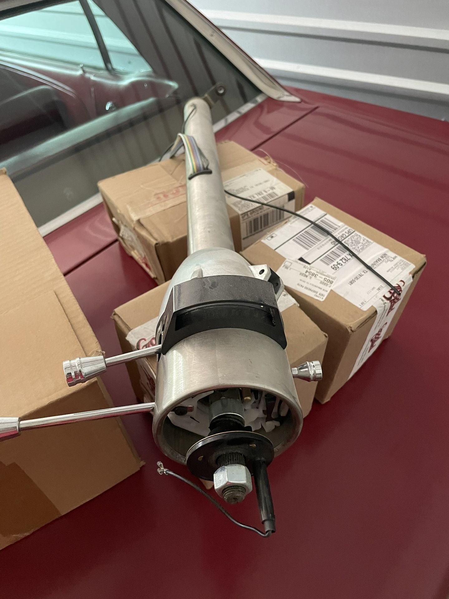 Universal GM Tilt Steering Column With Shifter, 32", Raw