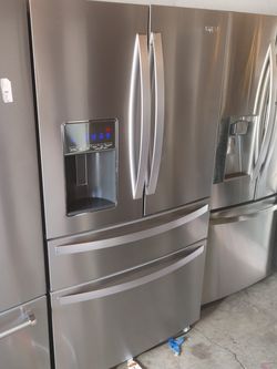 Whirlpool Pool Stainless Steel Four Door French Door Refrigerator