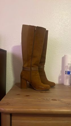Boots Size 8