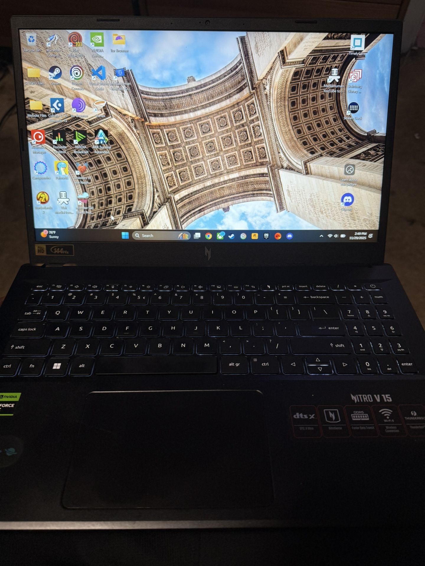 Acer Nitro V15  114hz 32gb w/ 4060ti (8gb) 