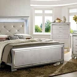 Brand New Silver 4pc Queen Bedroom Set (Available In California & Eastern King)