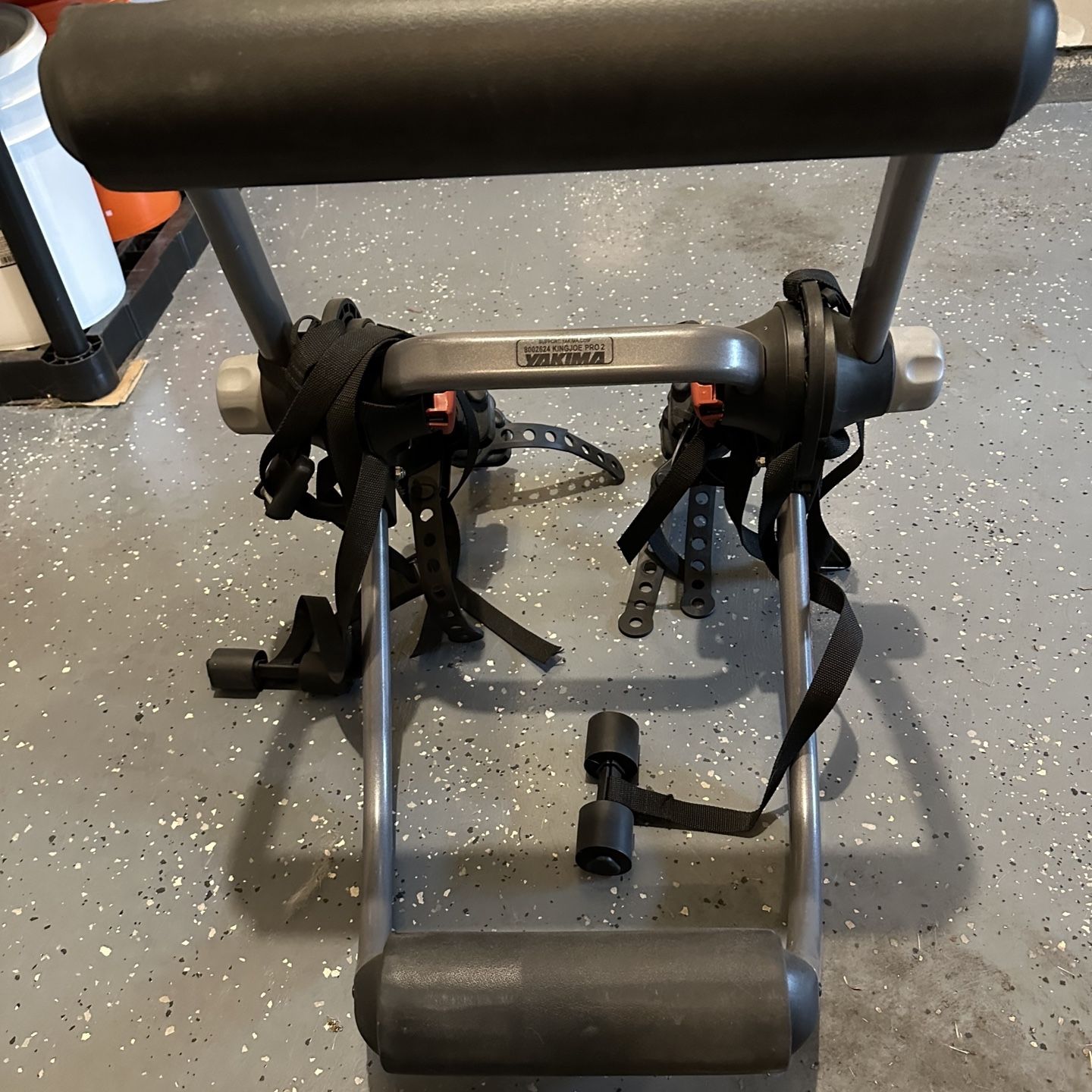 Yakima KingJoe Pro 2 Two Bike Rack for Sale in Kirkland WA OfferUp