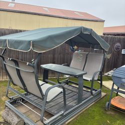 Back Yard Swing - Clovis area