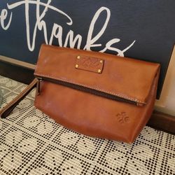 Patricia Nash Fold-over Wristlet/Clutch Leather Light Brown Gently Used Clean