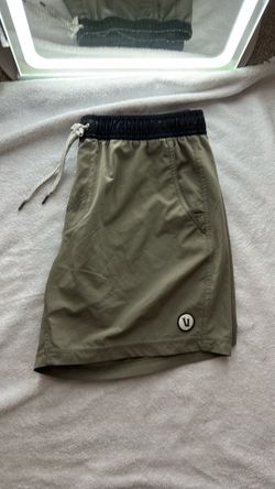 Vuori Shorts
