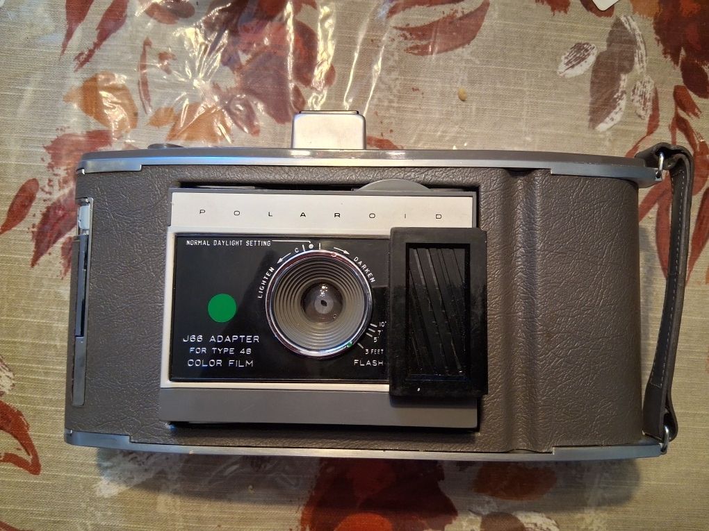 Vintage Polaroid J66 Instant Camera (1950)