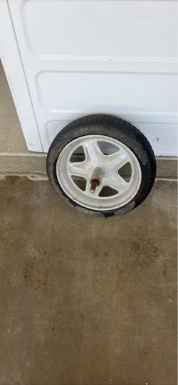 Flat free wheelbarrow tire and rim