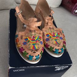 Women Size 9  