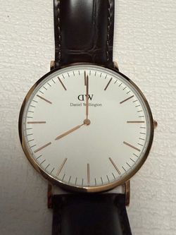 Daniel Wellington Classic York Rose Gold Watch - White Dial w/ Croc Leather Strap