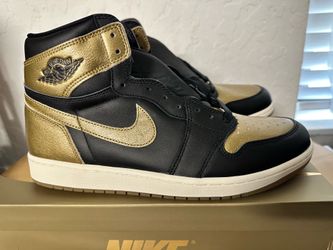Jordan 1 Metallic Gold sz 10M