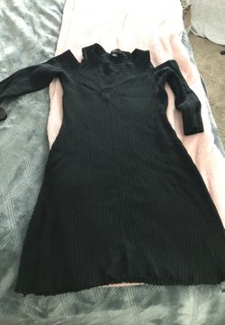 BLACK DRESS