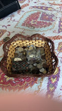Moneda y de más $80