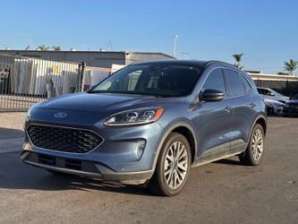 2020 Ford Escape Titanium Hybrid