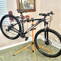 Diamondback Mountain Bike 29”
